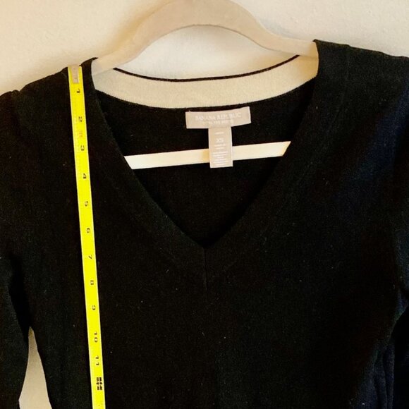 Banana Republic Black Extra Fine Merino Wool Sweater Normcore Size XS Petite - Picture 8 of 8